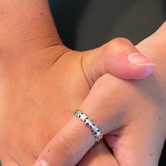 Sale $15 Firm! Sterling Silver Star Band Ring - Picture 15 of 15